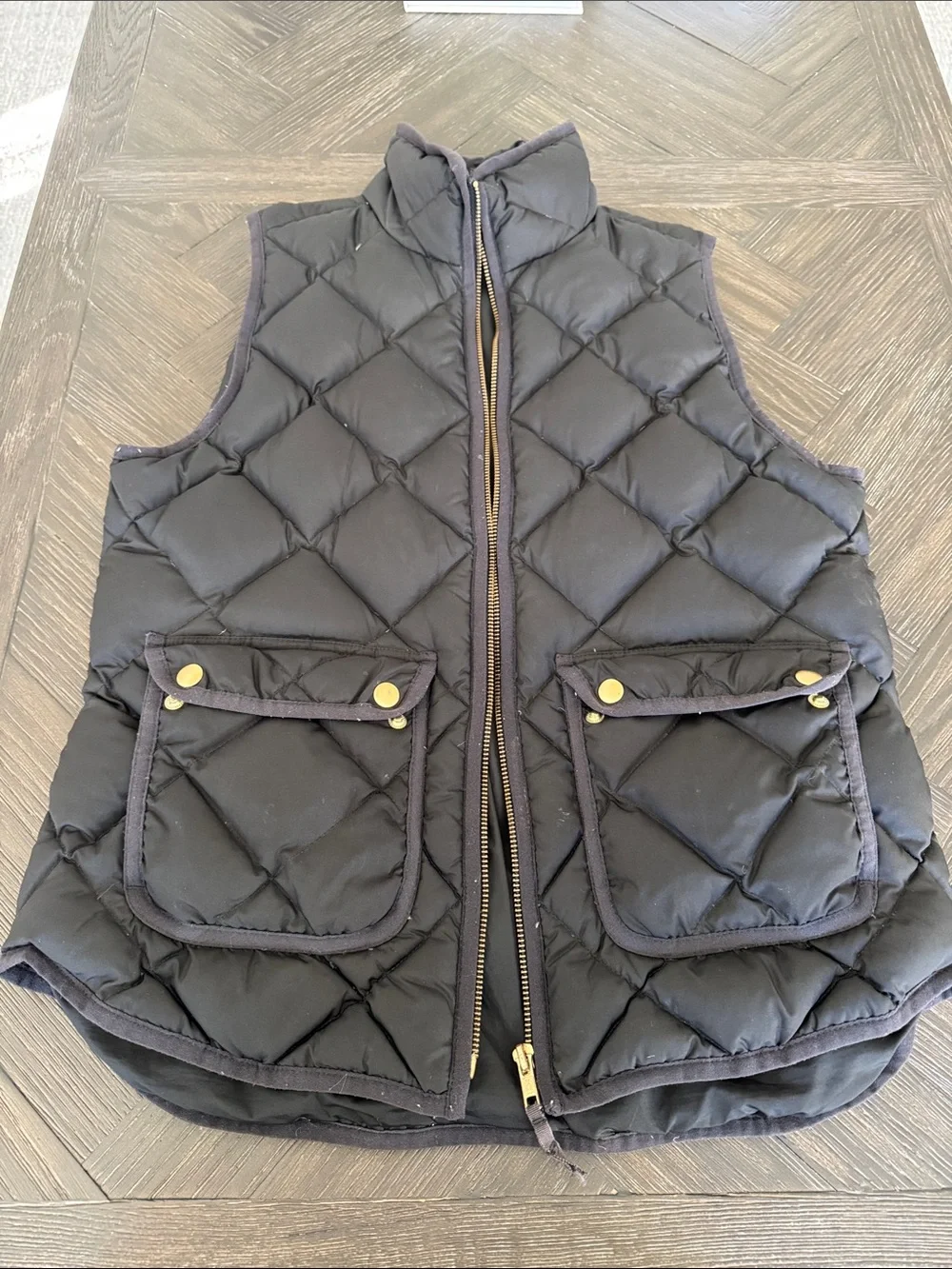J.Crew Excursion Down Puffer Vest Small Black Quilted Gold Snap Lightweight